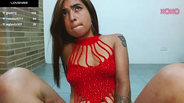 Snapshot of helenacyruss chatting on January 14, 2025, 4:36 am helenacyruss online show from January 14, 2025, 4:36 am