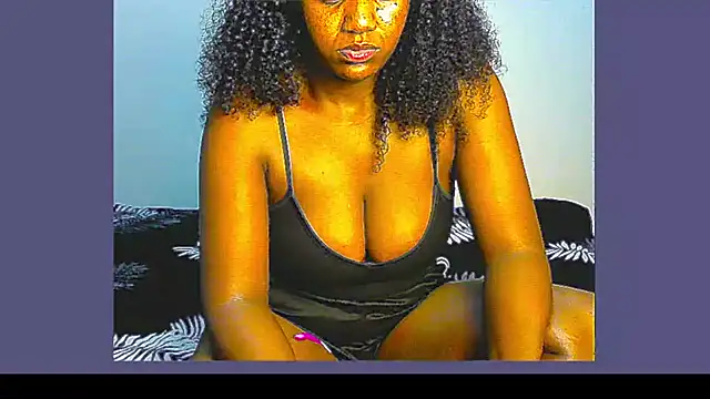 Snapshot of lilylovexx chatting on December 2, 2024, 11:18 pm lilylovexx online show from December 2, 2024, 11:18 pm