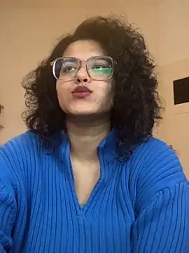 Snapshot of Curvydesifromgermany chatting on January 27, 2025, 12:58 pm Curvydesifromgermany online show from January 27, 2025, 12:58 pm