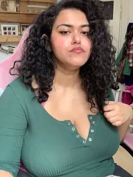 Curvydesifromgermany online show from April 3, 2026, 8:45 am