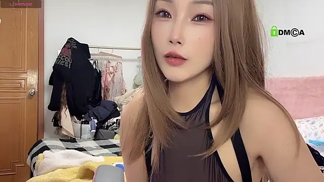 XinBaoa 156 online show from December 13, 2024, 1:44 pm