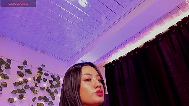 Snapshot of mariiana-diaz chatting on January 9, 2025, 5:54 pm mariiana-diaz online show from January 9, 2025, 5:54 pm