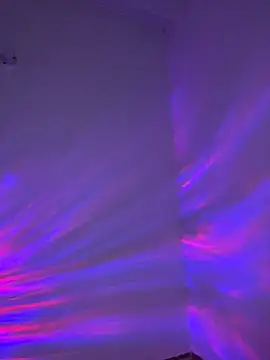 Haanna   online show from November 6, 2025, 1:06 am