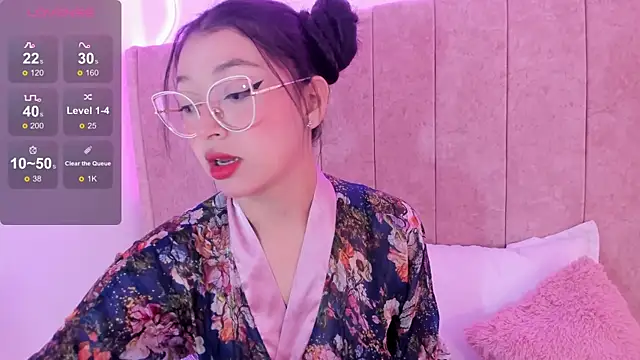kaoriii  online show from January 15, 2025, 12:15 pm