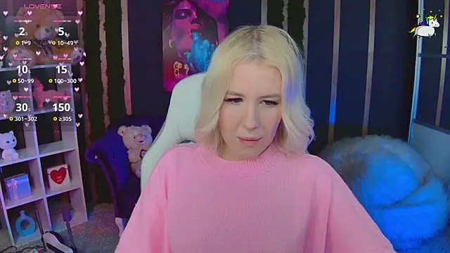 Snapshot of Selenatrend chatting on February 18, 2026, 12:34 pm Selenatrend online show from February 18, 2026, 12:34 pm