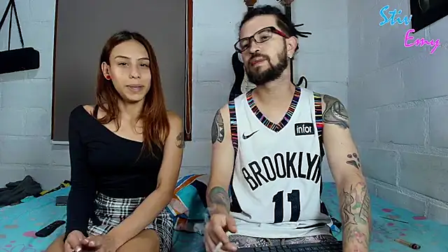 Snapshot of emiandstiv chatting on March 17, 2025, 1:03 am emiandstiv online show from March 17, 2025, 1:03 am