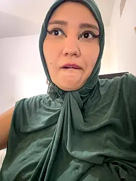 hannahayat online show from September 30, 2025, 2:22 pm