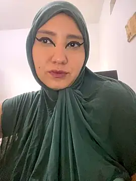 hannahayat online show from November 7, 2025, 12:49 pm