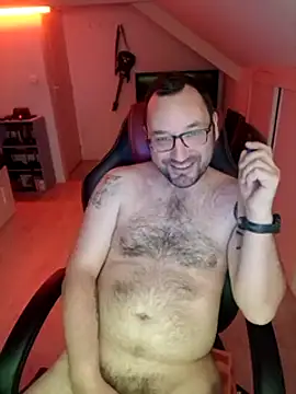 Snapshot of Fantaxx86 chatting on February 11, 2025, 1:30 pm Fantaxx86 online show from February 11, 2025, 1:30 pm