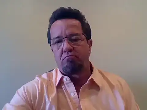 Snapshot of sluttydylan chatting on December 19, 2024, 10:42 pm sluttydylan online show from December 19, 2024, 10:42 pm