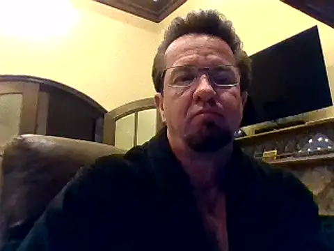 Snapshot of sluttydylan chatting on February 10, 2025, 7:26 am sluttydylan online show from February 10, 2025, 7:26 am