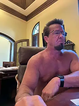 sluttydylan online show from April 14, 2026, 7:31 pm