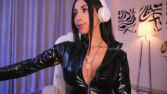 Lilithfosterr online show from February 19, 2025, 9:25 pm