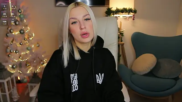 Snapshot of Crystal_Barbie chatting on December 12, 2024, 7:59 pm Crystal Barbie online show from December 12, 2024, 7:59 pm