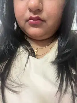 smile pretty online show from March 9, 2025, 5:06 pm