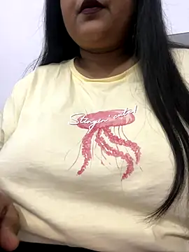 smile pretty online show from September 25, 2025, 9:57 am