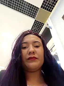 Snapshot of Blushing_Katy chatting on December 14, 2025, 12:05 am Blushing Katy online show from December 14, 2025, 12:05 am