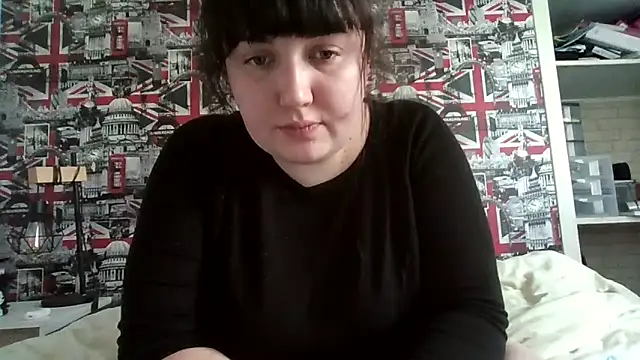 Snapshot of Lynylou chatting on September 21, 2025, 11:01 am Lynylou online show from September 21, 2025, 11:01 am