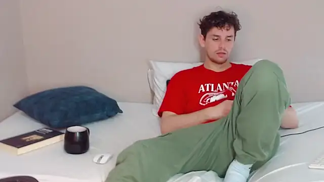 Snapshot of Elio555 chatting on December 26, 2024, 9:37 pm Elio555 online show from December 26, 2024, 9:37 pm