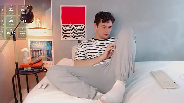 Snapshot of Elio555 chatting on November 6, 2025, 12:22 am Elio555 online show from November 6, 2025, 12:22 am