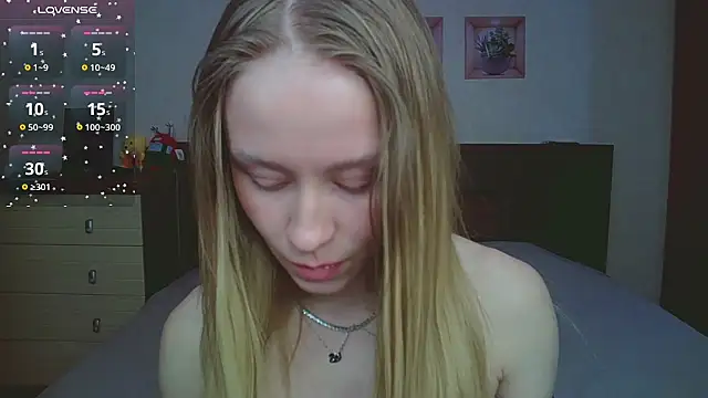 Lily  Devil online show from January 9, 2026, 3:59 pm