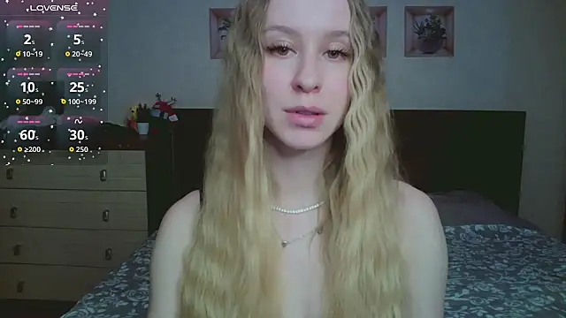 Lily  Devil online show from February 11, 2026, 3:06 pm