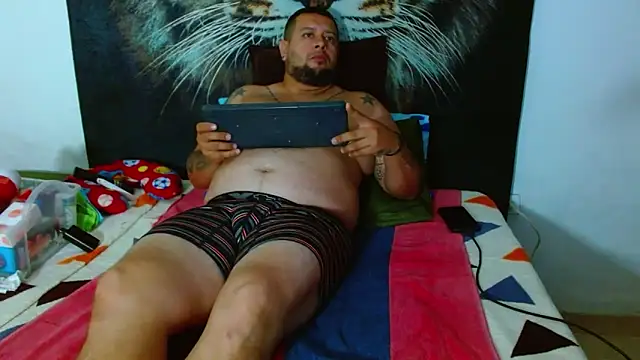 Michaell Myerss  online show from September 10, 2025, 12:16 pm