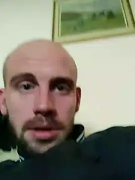 Snapshot of Rejtelmesest chatting on January 15, 2025, 12:04 pm Rejtelmesest online show from January 15, 2025, 12:04 pm