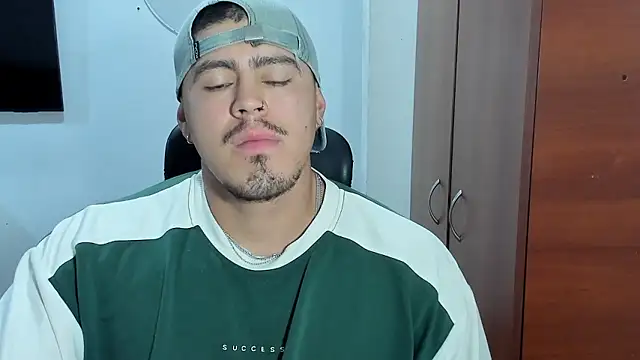 Snapshot of Baltazar_Dupont chatting on January 17, 2026, 9:14 am Baltazar Dupont online show from January 17, 2026, 9:14 am