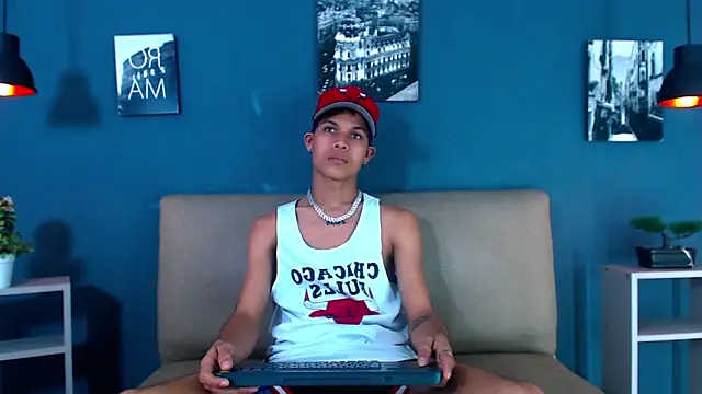 Levis Montes online show from February 2, 2025, 7:46 pm