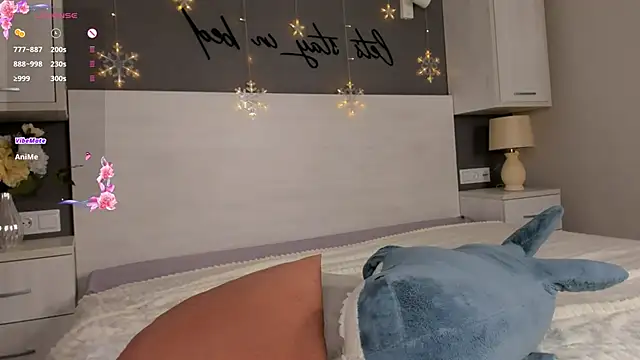 Snapshot of willow_fox chatting on February 18, 2025, 8:58 pm willow fox online show from February 18, 2025, 8:58 pm