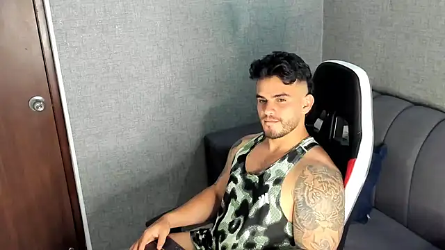 Ricardogo19 online show from October 18, 2025, 2:36 am