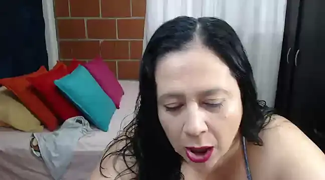 Snapshot of karlaton1977 chatting on January 3, 2025, 3:12 pm karlaton1977 online show from January 3, 2025, 3:12 pm