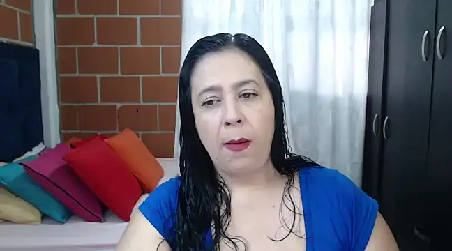 Snapshot of karlaton1977 chatting on January 5, 2025, 3:55 pm karlaton1977 online show from January 5, 2025, 3:55 pm