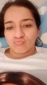 Emelyross  online show from March 21, 2025, 1:01 pm