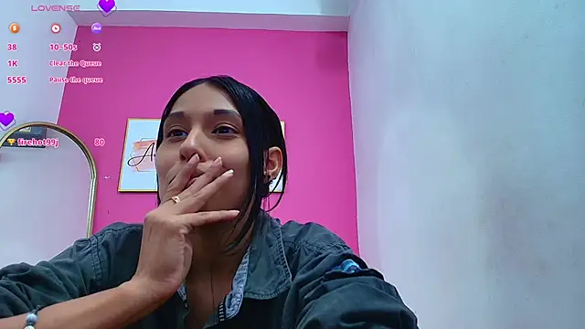 yourcuteneighbourr online show from January 15, 2025, 9:24 am