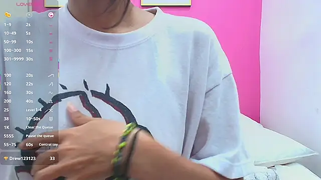 yourcuteneighbourr online show from March 4, 2025, 3:00 am