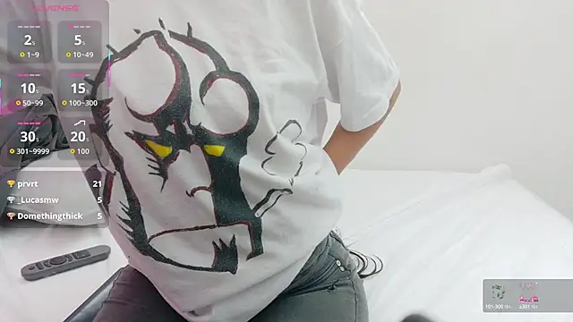 yourcuteneighbourr online show from October 16, 2025, 3:07 am