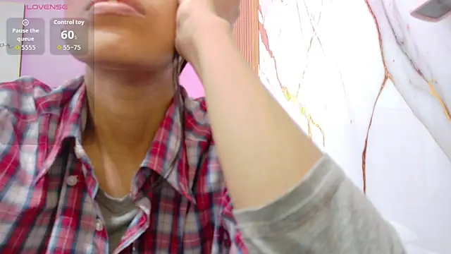 yourcuteneighbourr online show from April 2, 2026, 2:53 am