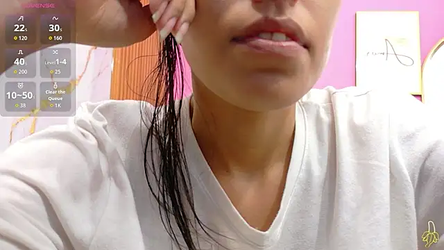 yourcuteneighbourr online show from May 28, 2026, 3:04 am