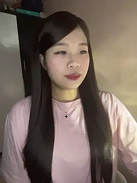 Snapshot of Bae1103 chatting on February 9, 2026, 6:12 pm Bae1103 online show from February 9, 2026, 6:12 pm