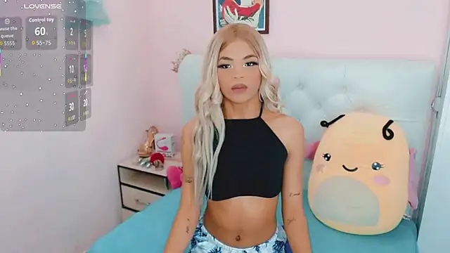 Snapshot of alexa-xxx- chatting on October 2, 2025, 4:19 am alexa-xxx- online show from October 2, 2025, 4:19 am