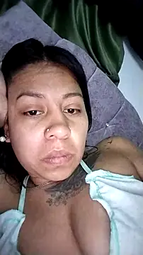 Tiphanydirty3 online show from December 17, 2025, 9:04 am