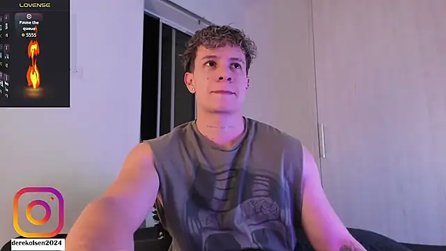 Snapshot of DerekOlsen chatting on September 24, 2025, 2:37 am DerekOlsen online show from September 24, 2025, 2:37 am