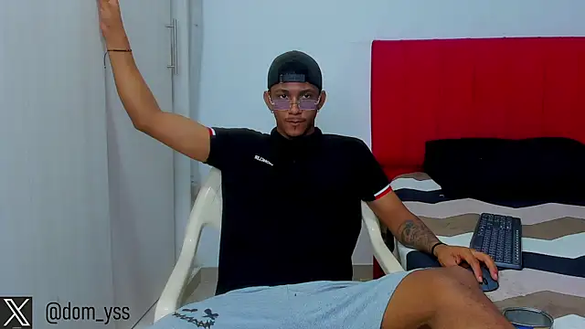 Snapshot of dominic_smith_ chatting on February 26, 2025, 2:04 am dominic smith online show from February 26, 2025, 2:04 am