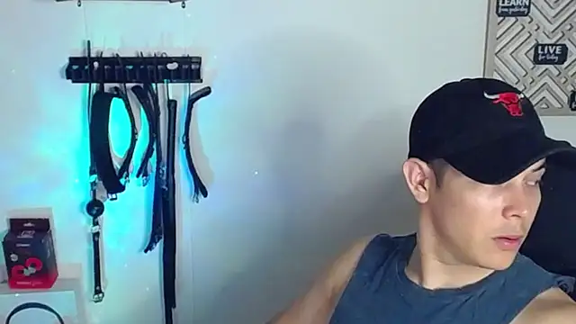 Snapshot of Alan_hadid1 chatting on January 29, 2025, 10:43 pm Alan hadid1 online show from January 29, 2025, 10:43 pm