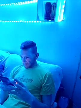 Snapshot of SInfiniSensation1 chatting on December 19, 2024, 2:23 am SInfiniSensation1 online show from December 19, 2024, 2:23 am