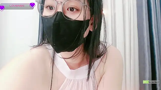 Snapshot of Na_baby chatting on November 18, 2025, 3:49 pm Na baby online show from November 18, 2025, 3:49 pm