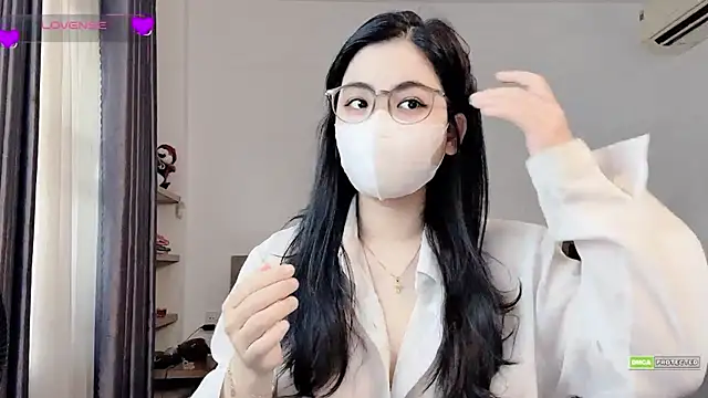 Snapshot of Na_baby chatting on February 21, 2026, 11:28 pm Na baby online show from February 21, 2026, 11:28 pm