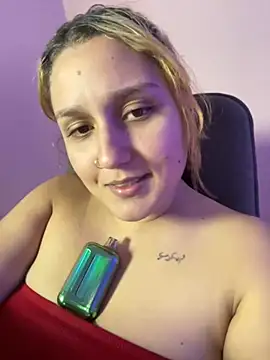 saray gomez22 online show from November 14, 2025, 2:10 am